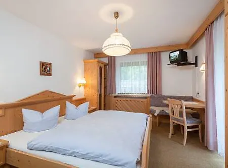 Haus Tanneck 2* Leutasch